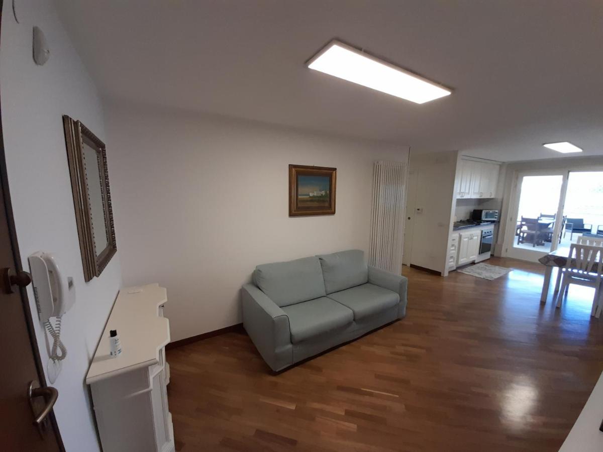 Ferienwohnung Dimora Emilia Lecce Exterior foto