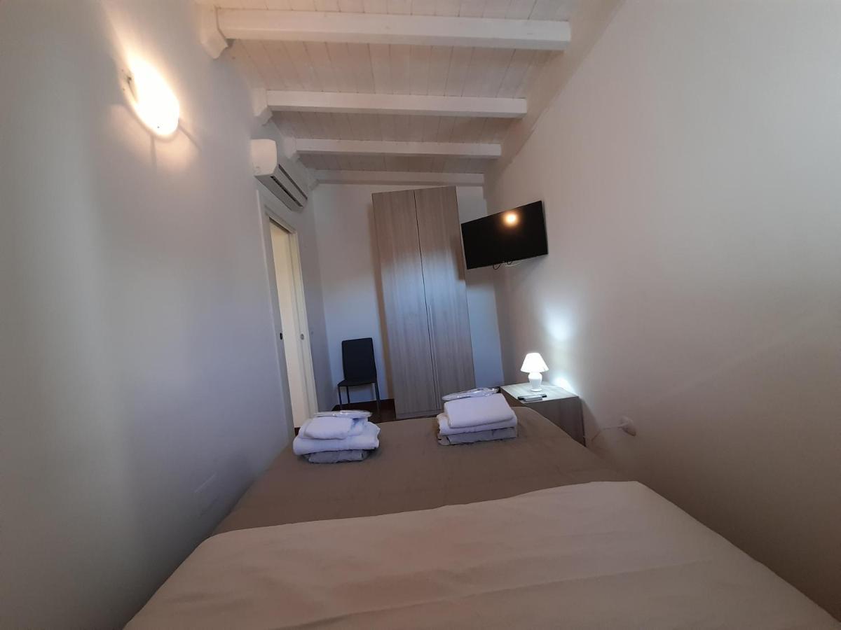 Ferienwohnung Dimora Emilia Lecce Exterior foto